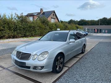 Mercedes e220 Automaat start en rijd super goed 