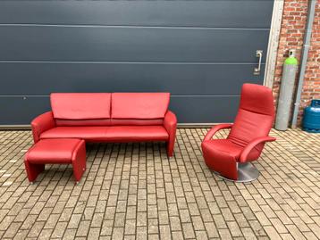 Jori Angel Red 3,5 pl + pouf et Yoga Relax en état NEUF!!