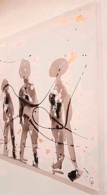 NEVER WALK ALONE beschikbaar voor biedingen