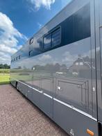 Uniek! Nieuwstaat Volvo paardenvrachtwagen, 2022 opbouw!, Dieren en Toebehoren, Ophalen, Zo goed als nieuw, Aluminium, Overige typen