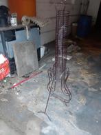 Vend porte cd vintage en forme de guitare, Maison & Meubles, Accessoires pour la Maison | Étagères pour CD & DVD, 25 à 75 disques