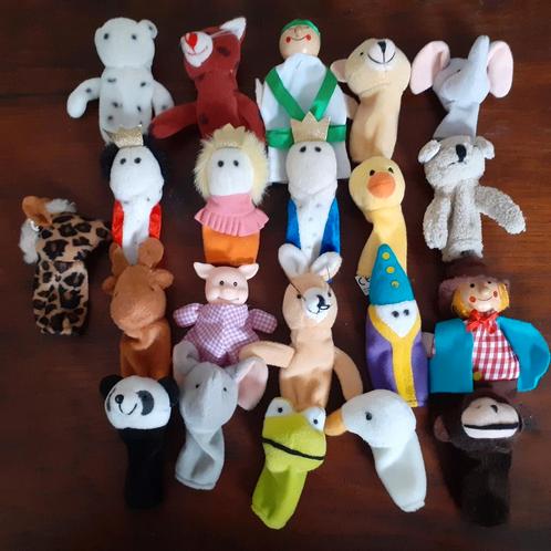 Vingerpoppen 21 stuks, Kinderen en Baby's, Speelgoed | Poppen, Zo goed als nieuw, Ophalen of Verzenden
