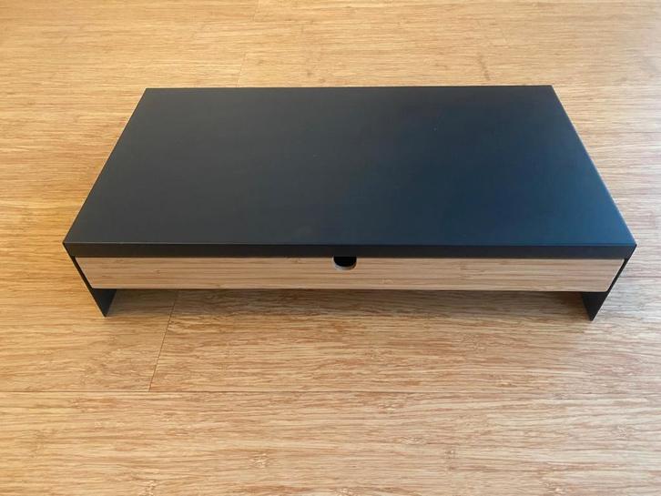 Support pour écran Ikea Elloven comme neuf, Maison & Meubles, Bureaux, Enlèvement