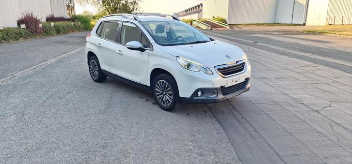 Peugeot 2008 1.2 Benzine 2015 met 61.000km, Auto's, Peugeot, Bedrijf, Te koop, ABS, Airbags, Airconditioning, Bluetooth, Bochtverlichting