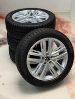VW TIGUAN WINTERSET 235/50/R19 AUCKLAND, Auto-onderdelen, Banden en Velgen, Gebruikt, Banden en Velgen, Winterbanden, 235 mm