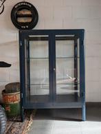 IKEA Fabrikör - Donkerblauwe vitrinekast, Huis en Inrichting, Ophalen, Zo goed als nieuw