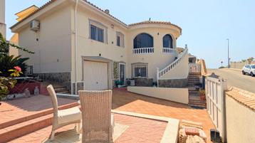 Vrijstaande villa te koop in Benijofar, Alicante beschikbaar voor biedingen