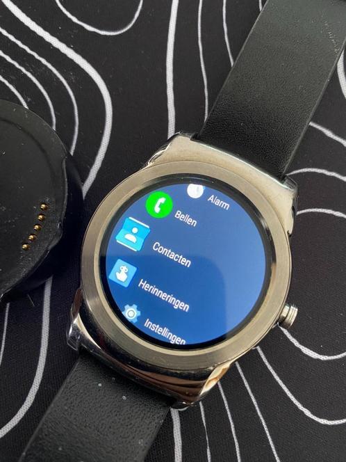 Smartwatch LG Urbane, Handtassen en Accessoires, Smartwatches, Zo goed als nieuw, Android, Hartslag, Stappen, Ophalen