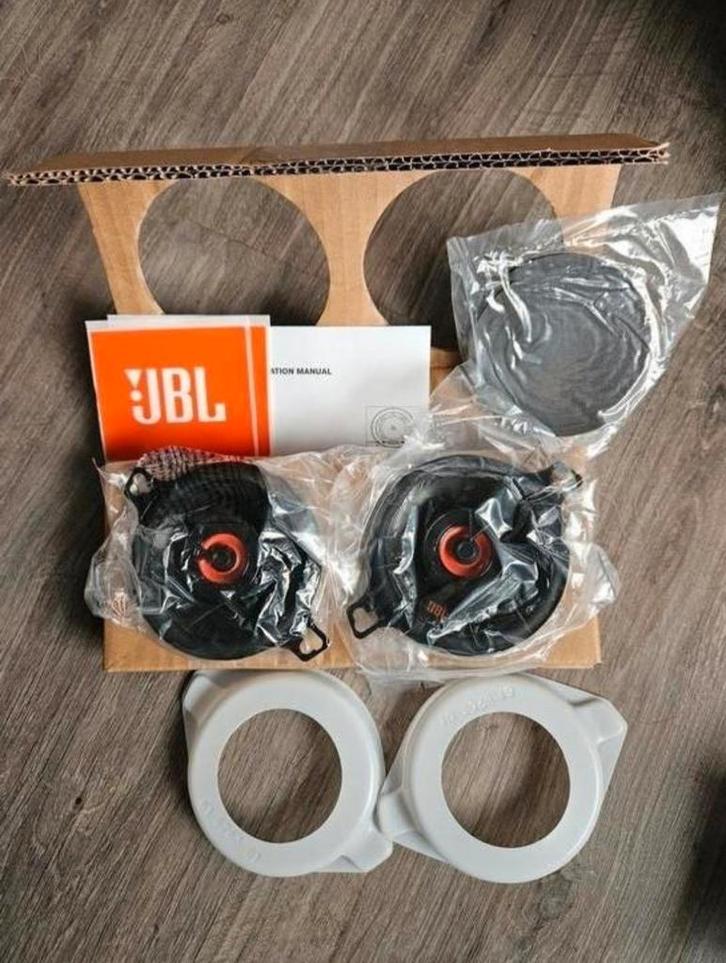 JBL CLUB 322F, Autos : Divers, Haut-parleurs voiture, Comme neuf, Enlèvement ou Envoi
