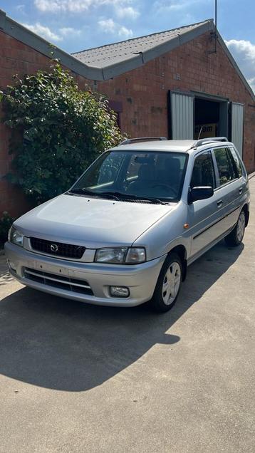 Mazda Demio en parfait état, Autos, Argent ou Gris, Achat, Beige, Demio
