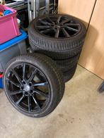 Winterbanden + Velgen 18 inch weinig kilometers, Auto-onderdelen, Banden en Velgen, Ophalen, 18 inch, Gebruikt, Velg(en)