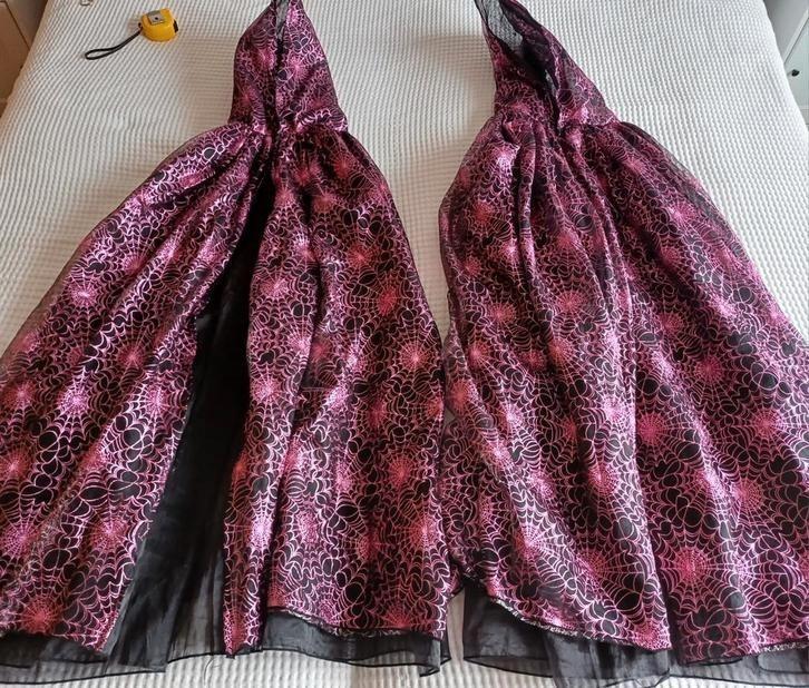 1 of 2 capes halloween, Kinderen en Baby's, Kinderkleding | Maat 116, Zo goed als nieuw, Meisje, Overige typen, Ophalen of Verzenden
