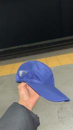 blauwe prada pet, Ophalen, Prada, Gedragen, Pet