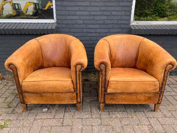 Twee prachtige oude schapenleren zetels cognac, Enlèvement ou Envoi