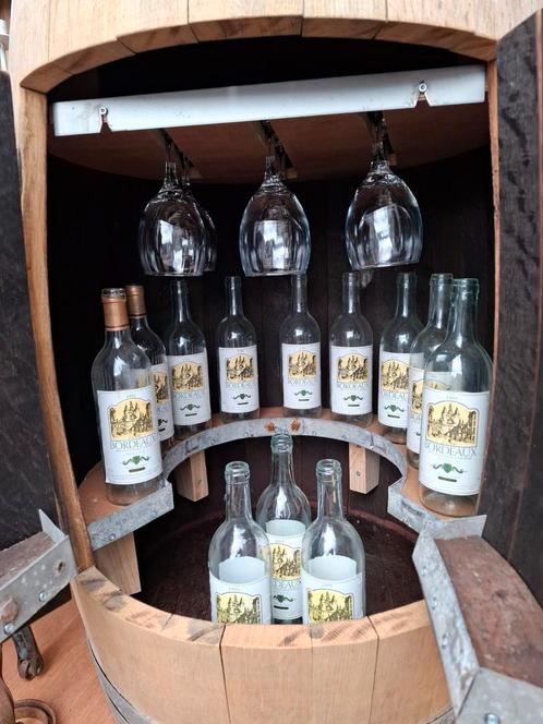 Terrasbar van origineel Bordeaux wijnton! Een EYECATHER, Tuin en Terras, Tuinwanddecoratie, Zo goed als nieuw, Ophalen