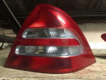 Mercedes C-klasse W203  Achterlicht rechts A2038200264 beschikbaar voor biedingen