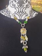 Robuuste ketting met bedeltjes en parels, Overige materialen, Verstelbaar, Ophalen of Verzenden, Zo goed als nieuw