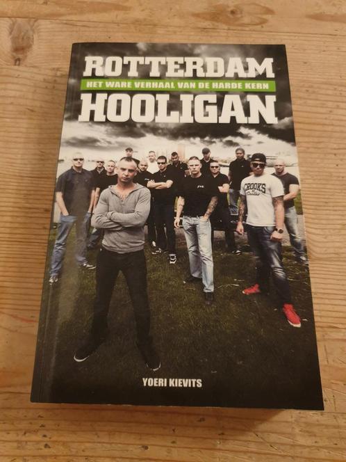 Yoeri Kievits - Rotterdam Hooligan.  Hooliganisme, Boeken, Overige Boeken, Zo goed als nieuw, Ophalen of Verzenden