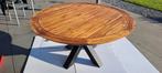 Hardhouten tafel. Diameter 150 cm., Ophalen, Zo goed als nieuw