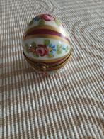 Limoges eitje met parfumflesje, Antiek en Kunst, Ophalen of Verzenden