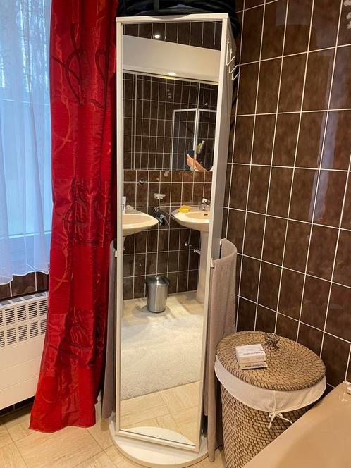 Colonne salle de bain très pratique, Maison & Meubles, Salle de bain | Meubles de Salle de bain, Utilisé, Armoire à miroir, 150 à 200 cm