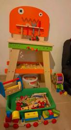 Houten werkbankje met toebehoren +houten trein, Kinderen en Baby's, Speelgoed | Houten speelgoed, Ophalen, Gebruikt