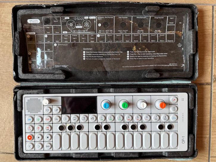 teenage engineering OP-1 - Excellent état, Muziek en Instrumenten, Synthesizers, Gebruikt, Overige aantallen, Overige merken, Ophalen