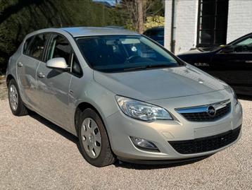 Opel Astra 1.4i benzine - 57000KM*Airco*ZEER PROPER! beschikbaar voor biedingen