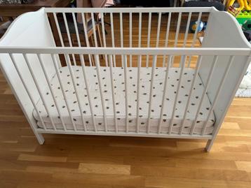 Lit pour bébé  beschikbaar voor biedingen