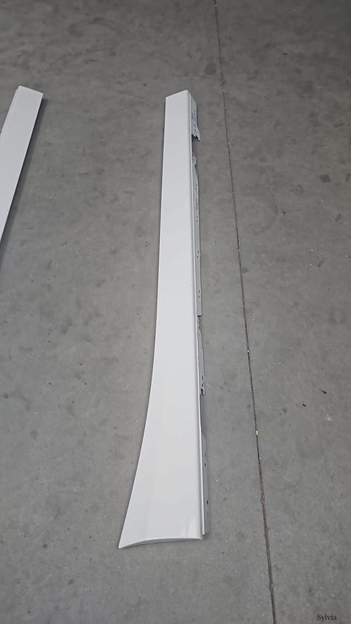 Sideskirts zijskirts dorpellijst rechts BMW 3 serie F20 +LCi, Auto-onderdelen, Carrosserie, Bumper, BMW, Gebruikt, Ophalen of Verzenden