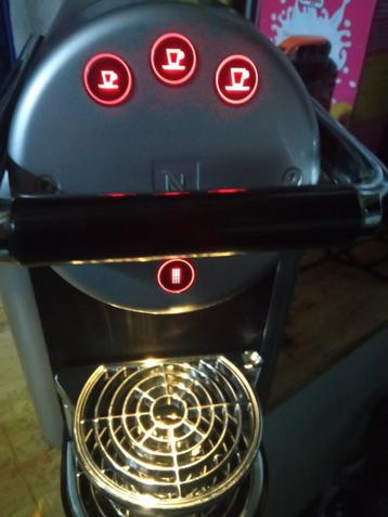 Machine Nespresso Zenius pro