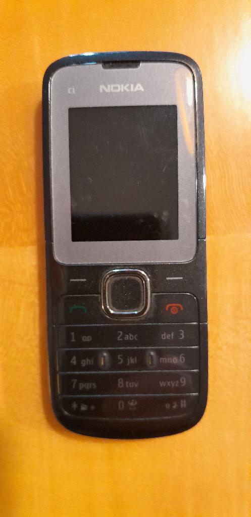 Nokia C1-01 2011 VERZAMELAARSTOESTEL, Telecommunicatie, Mobiele telefoons | Nokia, Gebruikt, Klassiek of Candybar, Fysiek toetsenbord