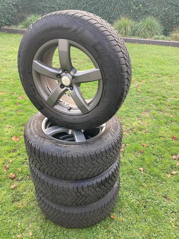 Velgen met winterbanden voor Volvo XC60, Auto-onderdelen, Banden en Velgen, Velg(en), Winterbanden, 17 inch, 235 mm, Personenwagen