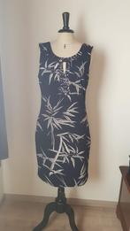 jurk k-design. Maat S. Nooit gedragen, Kleding | Dames, K-design, Ophalen of Verzenden, Nieuw, Maat 36 (S)