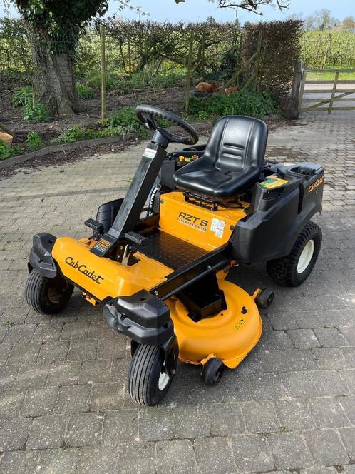 Tondeuse à gazon à rayon de braquage zéro Cub Cadet RZT-S 46, Jardin & Terrasse, Tondeuses autoportées, Utilisé, 90 à 120 cm, Fonction de mulching