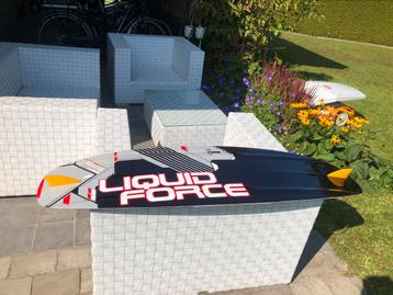 Wakeboard liquid force 139 beschikbaar voor biedingen