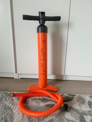 Pomp voor SUP & kayak - nieuwstaat! beschikbaar voor biedingen