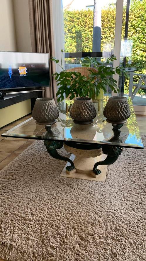 Salontafel met glazen blad samen met mat in perfecte staat, Huis en Inrichting, Tafels | Salontafels, Zo goed als nieuw, Glas