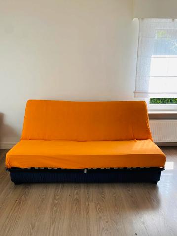 Comfortabele en compacte slaapbank (matrasbreedte 125cm)