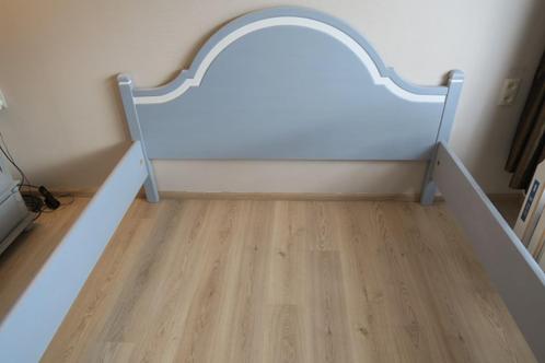 Romantisch Houten bedkader, Huis en Inrichting, Slaapkamer | Bedden, Gebruikt, Tweepersoons, 180 cm, 210 cm, Hout, Blauw, Ophalen