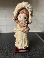 Giuseppe Armani Figurine vintage "Fille à l'ours", Comme neuf, Animal, Enlèvement