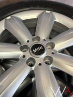️17'' Mini Countryman F60 Styling 539 JCW winterbanden DEMO, Auto-onderdelen, Gebruikt, Banden en Velgen, 17 inch, Personenwagen
