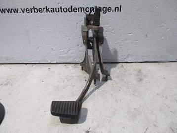 REMPEDAAL Opel Kadett E (33 / 34 / 43 / 44) (dy) beschikbaar voor biedingen