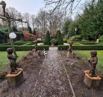Tuinbeelden vier jaar getijden beschikbaar voor biedingen