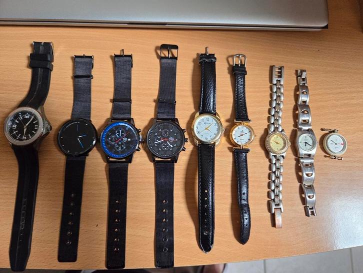 Set van 9 verschillende horloges voor dames en heren, Handtassen en Accessoires, Horloges | Heren, Zo goed als nieuw, Polshorloge