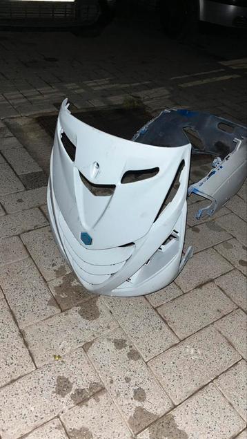 Piaggio zip kappen beschikbaar voor biedingen