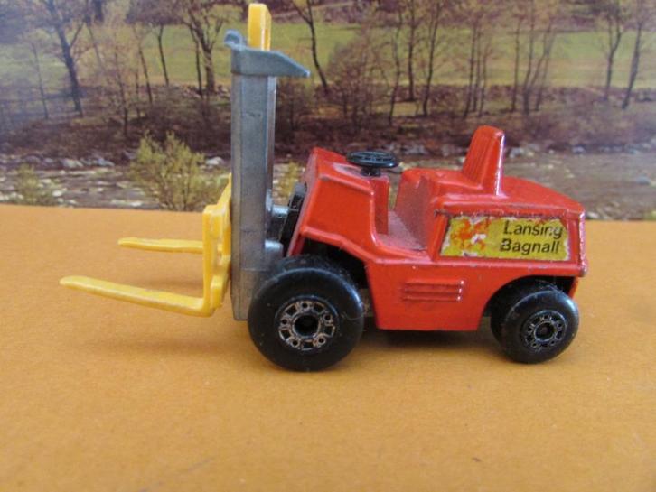 MATCHBOX, FORK LIFT TRUCK, Hobby en Vrije tijd, Modelauto's | 1:50, Gebruikt, Hijskraan, Tractor of Landbouw, Matchbox, Ophalen of Verzenden