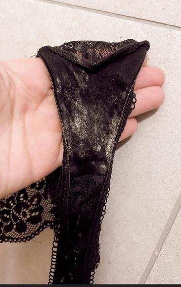Sous-vêtements féminins – modèles rares et personnalisés, Envoi, Rouge, Ensemble