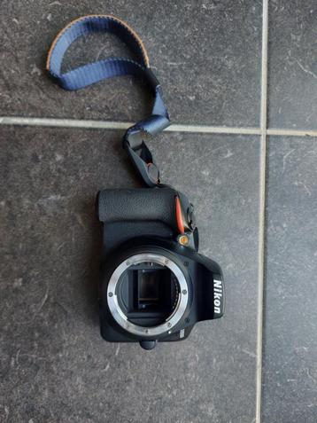 Nikon D3500 + Tamron 18–200mm f/3.5–6.3 VC - inclusief acces beschikbaar voor biedingen