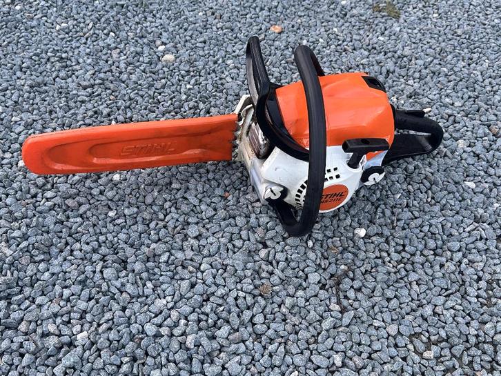 Stihl Ms211 Kettingzaag, als nieuw !, Doe-het-zelf en Bouw, Gereedschap | Zaagmachines, Zo goed als nieuw, Kettingzaag, Ophalen of Verzenden